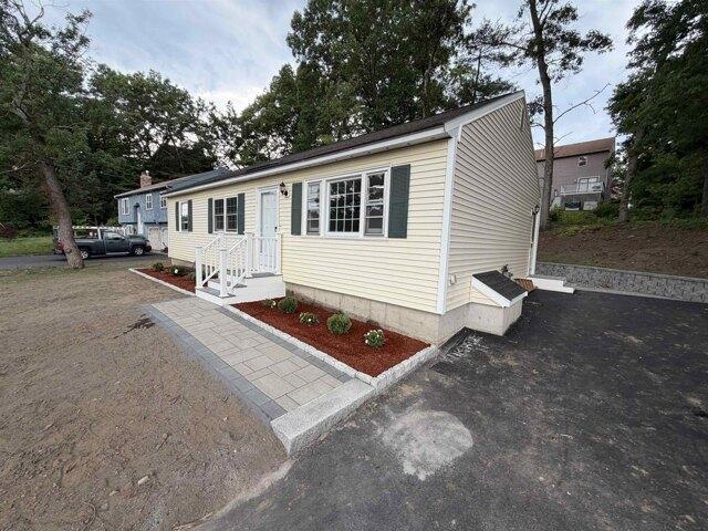 House for sale in New Hampshire