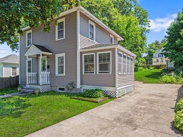 House for sale in New Hampshire