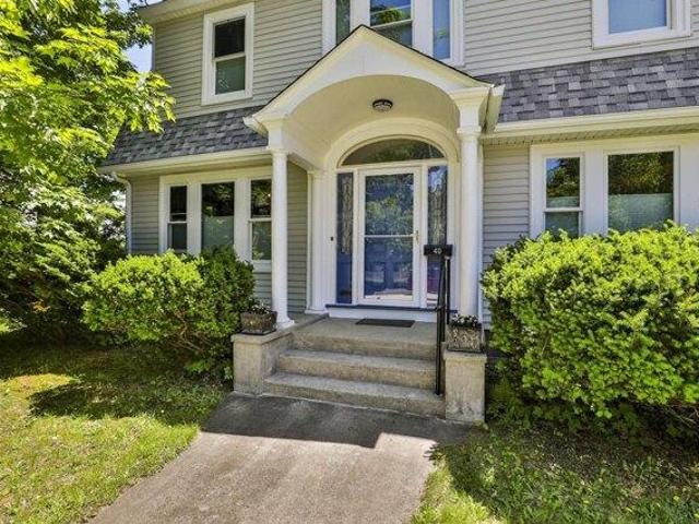 House for sale in New Hampshire