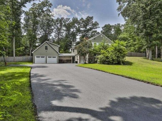 House for sale in New Hampshire