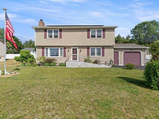 House for sale in New Hampshire