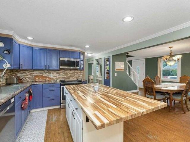 House for sale in Ward 7, Nashua