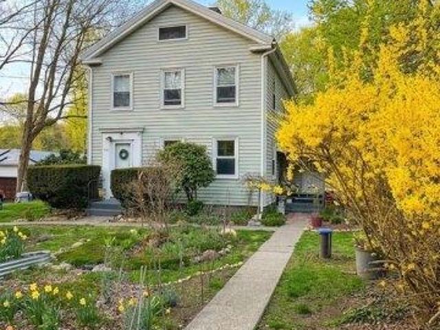 House for sale in Naugatuck, Connecticut