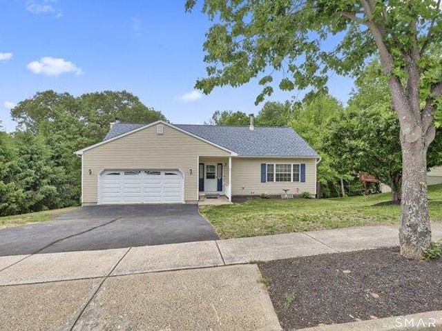 House for sale in Naugatuck, Connecticut