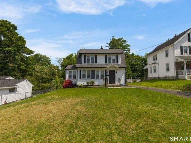 House for sale in Naugatuck, Connecticut