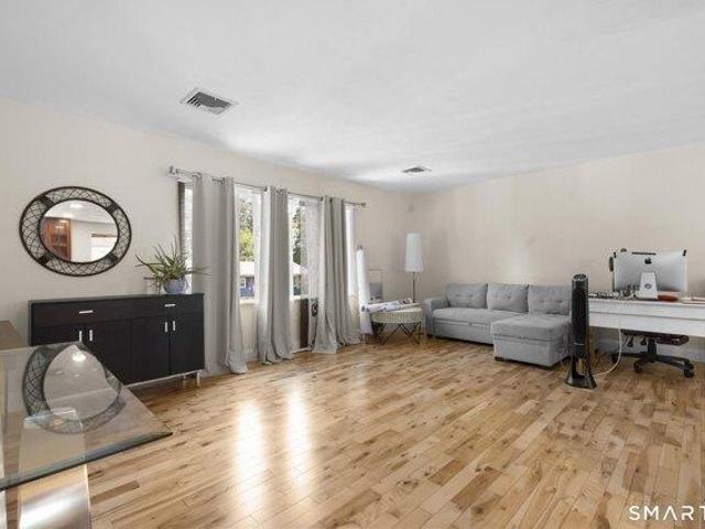 House for sale in Naugatuck, Connecticut
