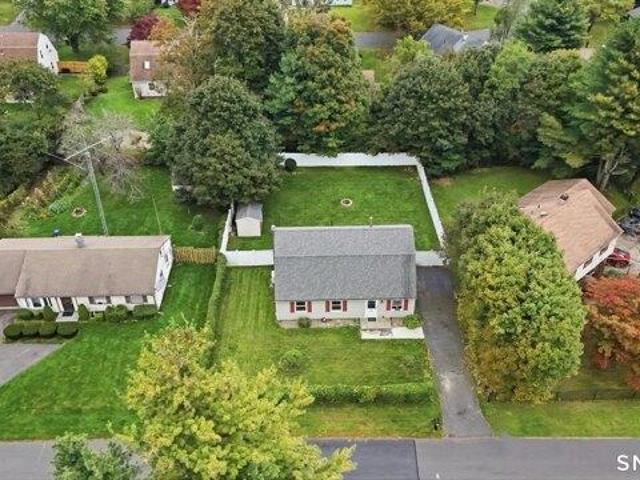House for sale in Naugatuck, Naugatuck Valley Planning Region