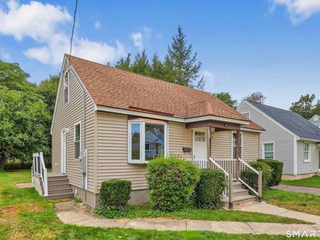 House for sale in Naugatuck, Naugatuck Valley Planning Region