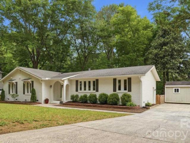 House for sale in Mecklenburg, North Carolina