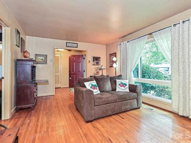 House for sale in Mecklenburg, North Carolina
