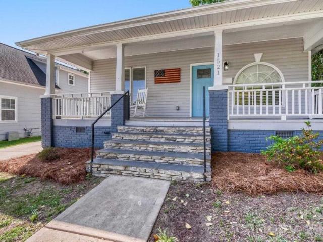 House for sale in Mecklenburg, North Carolina