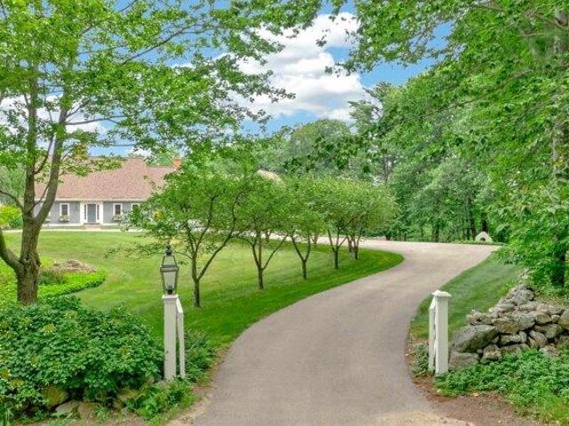 House for sale in New Hampshire