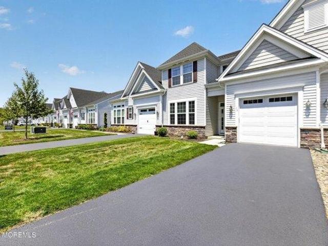 House for sale in Cream Ridge, New Jersey