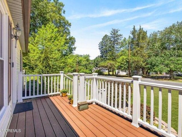 House for sale in Cream Ridge, New Jersey