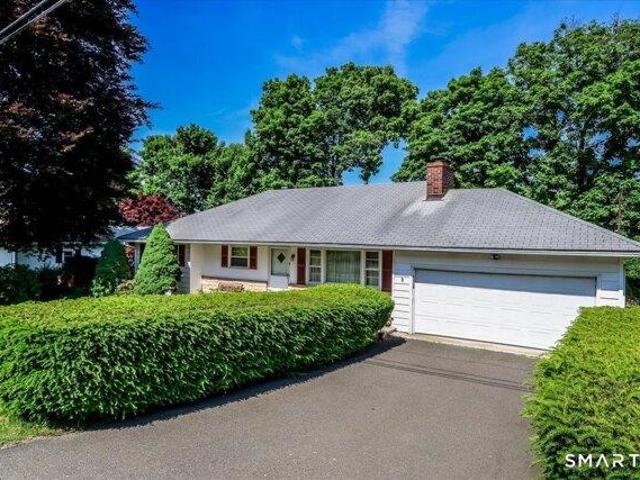 House for sale in New Fairfield, Connecticut