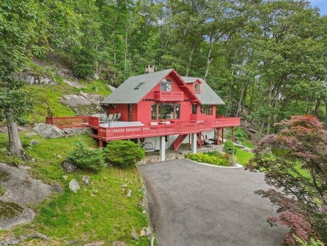 House for sale in New Fairfield, Connecticut