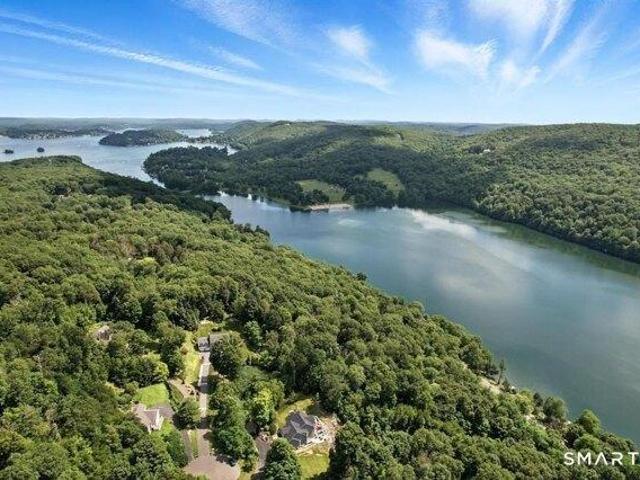 House for sale in New Fairfield, Connecticut