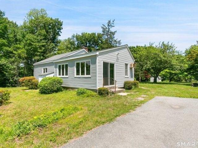 House for sale in New Fairfield, Connecticut