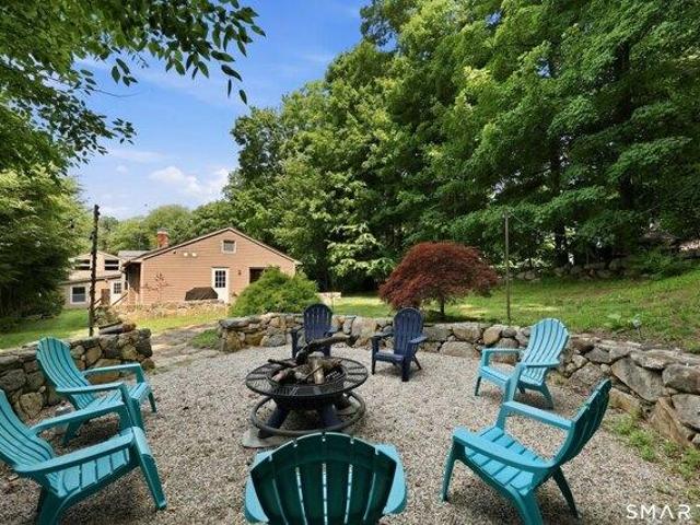 House for sale in New Fairfield, Connecticut