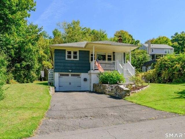 House for sale in Ball Pond, New Fairfield