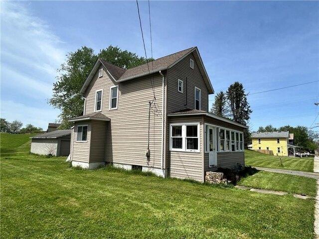 House for sale in Beaver, Pennsylvania