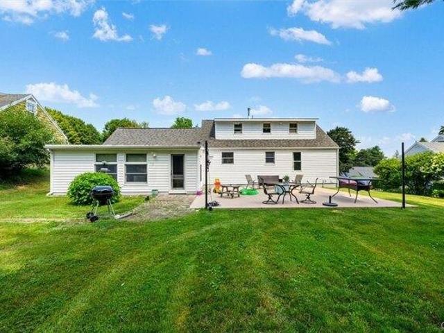 House for sale in Oneida, New York