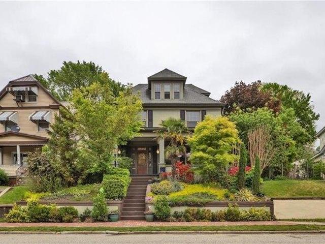 House for sale in New Kensington, Pennsylvania