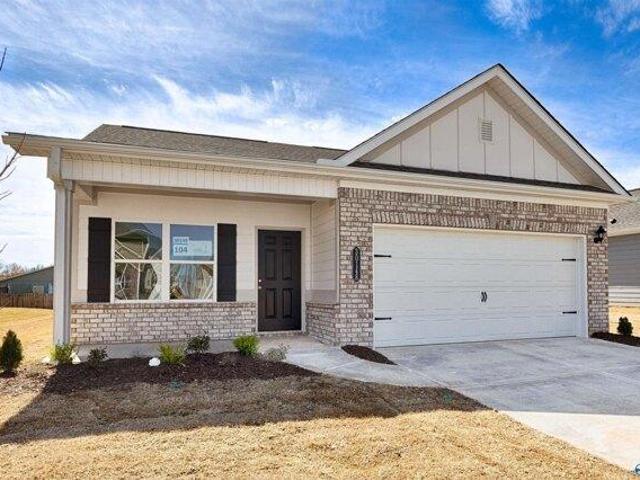 House for sale in New Market, Alabama