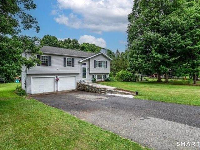 House for sale in Gaylordsville, Connecticut