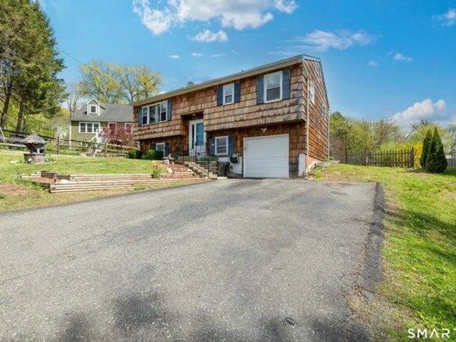 House for sale in Gaylordsville, Connecticut
