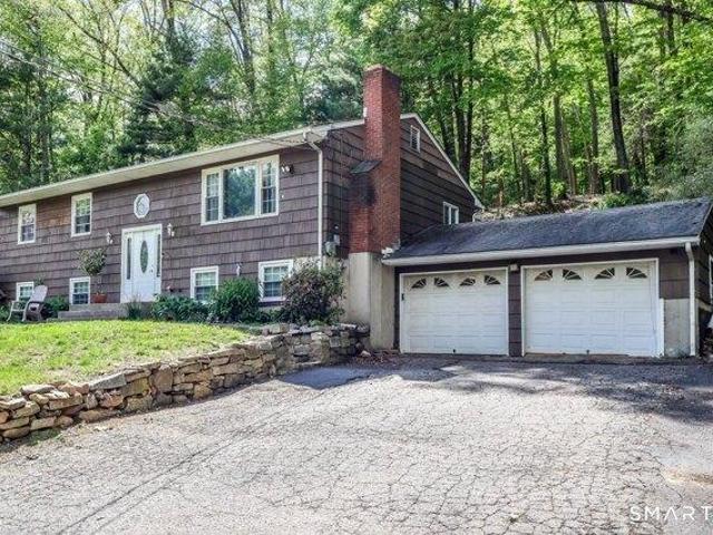 House for sale in Gaylordsville, Connecticut