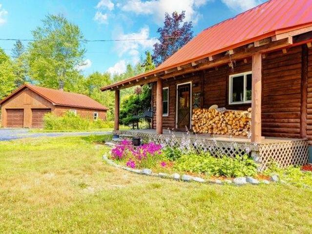 House for sale in New Vineyard, Maine