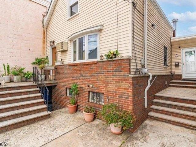 House for sale in Newark, New Jersey