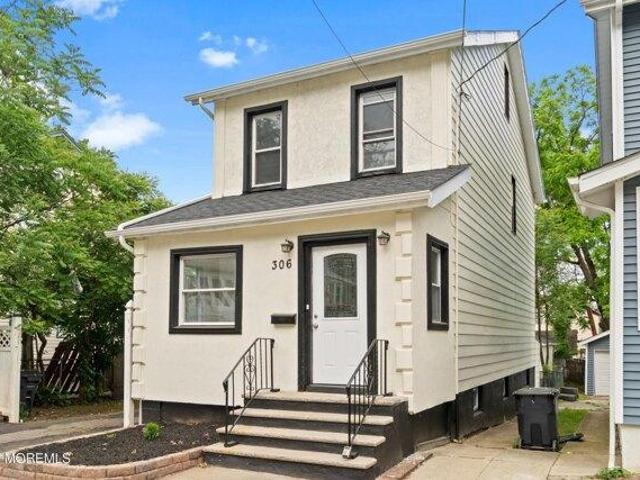 House for sale in Newark, New Jersey