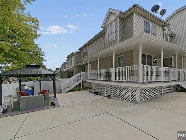 House for sale in Newark, New Jersey