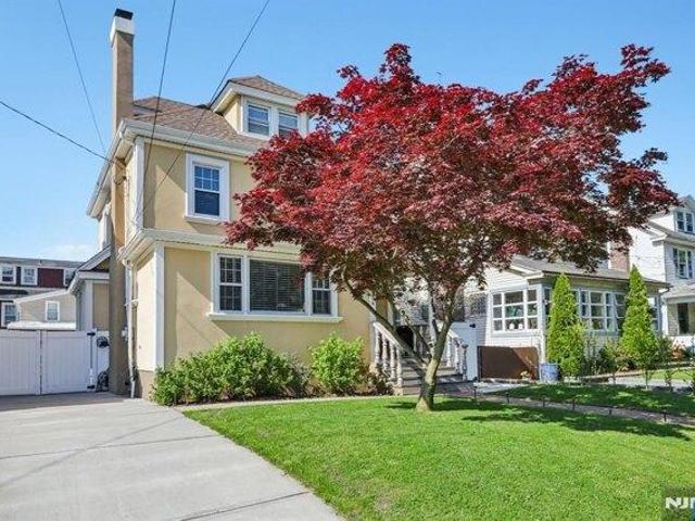House for sale in Newark, New Jersey