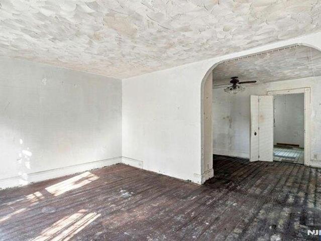 House for sale in Newark, New Jersey