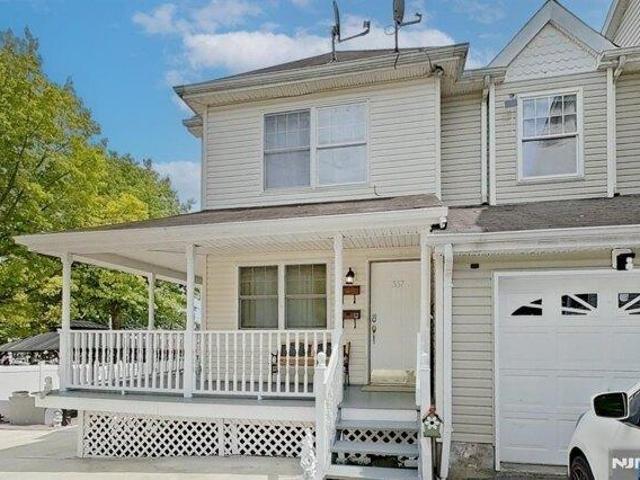 House for sale in Newark, Essex County