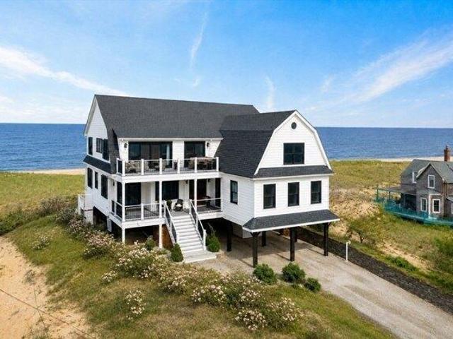 House for sale in Byfield, Massachusetts