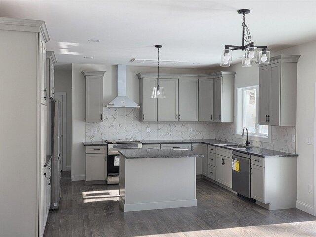 House for sale in Byfield, Massachusetts