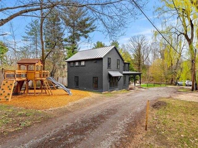 House for sale in Byfield, Massachusetts