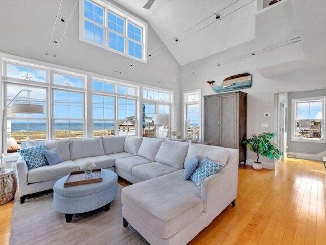 House for sale in Byfield, Massachusetts