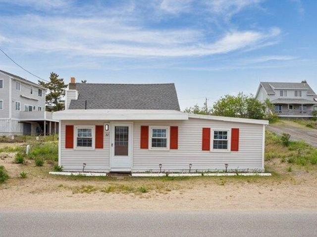 House for sale in Byfield, Massachusetts
