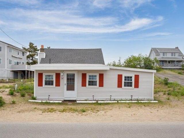 House for sale in Byfield, Massachusetts