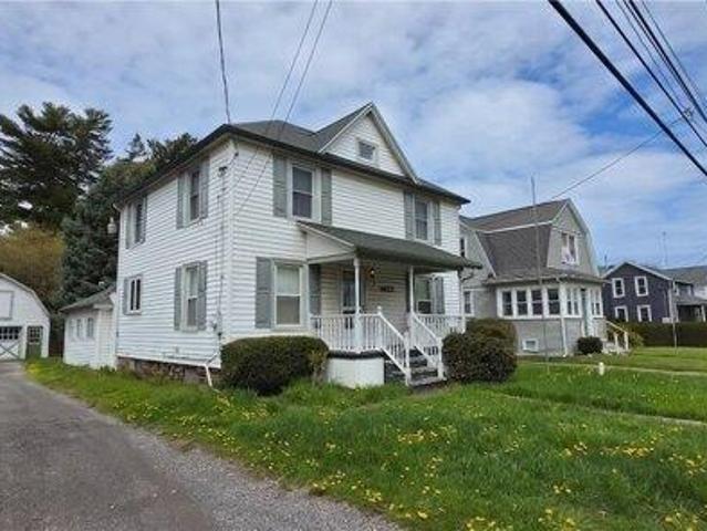 House for sale in Niagara, New York