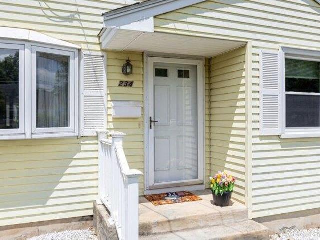 House for sale in Newington, Connecticut