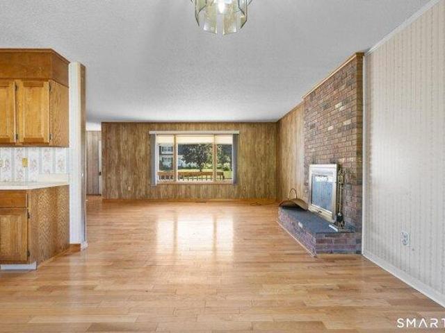 House for sale in Newington, Connecticut