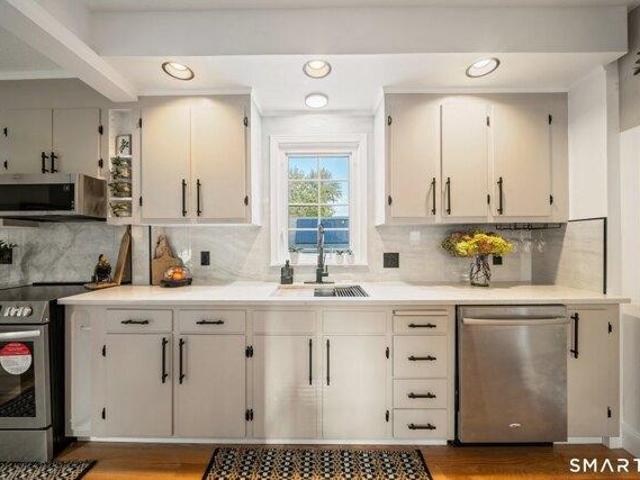 House for sale in Newington, Capitol Planning Region