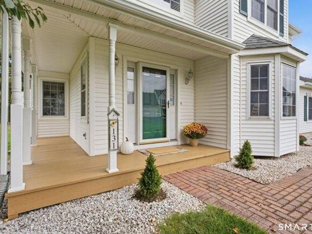 House for sale in Newington, Capitol Planning Region