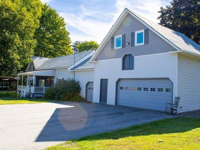 House for sale in Newport, Penobscot County